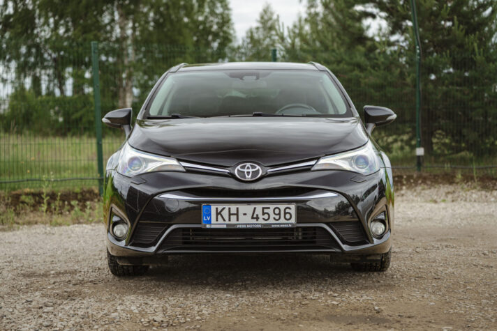 TOYOTA AVENSIS