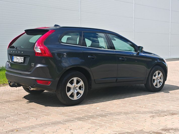 VOLVO XC60 2.4 D5, 151KW.