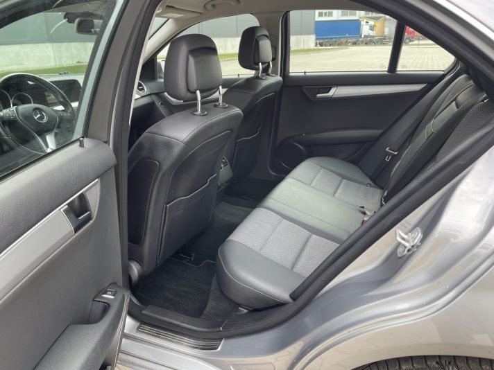 Mercedes Bens c220 Dizelis 125 kw