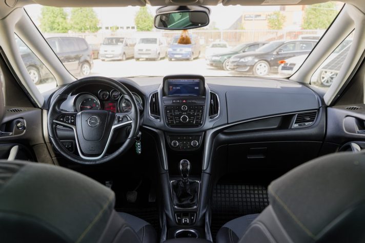 OPEL ZAFIRA TOURER