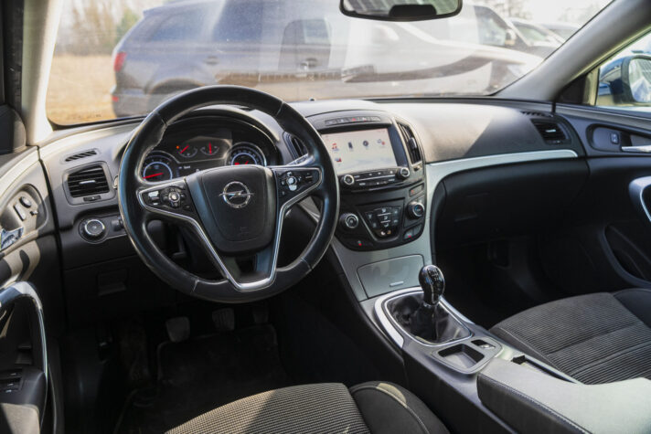 OPEL INSIGNIA SPORTS TOURER SW