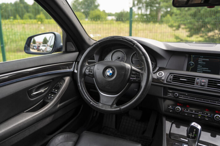 BMW 525