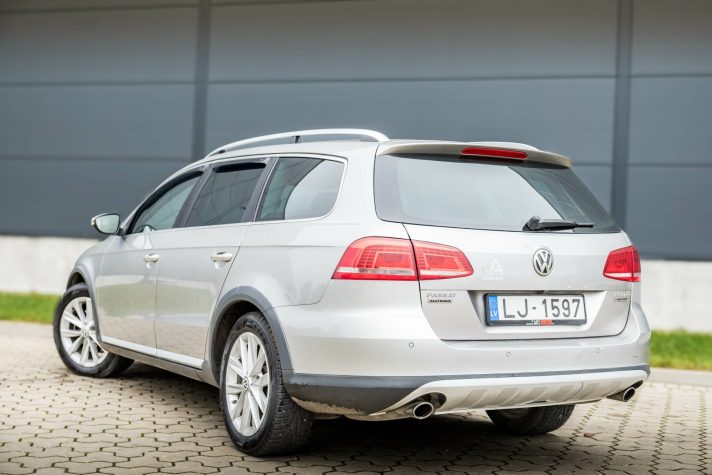 VW PASSAT