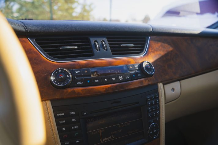MERCEDES BENZ CLS320