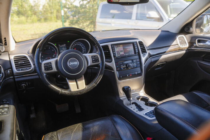 JEEP GRAND CHEROKEE