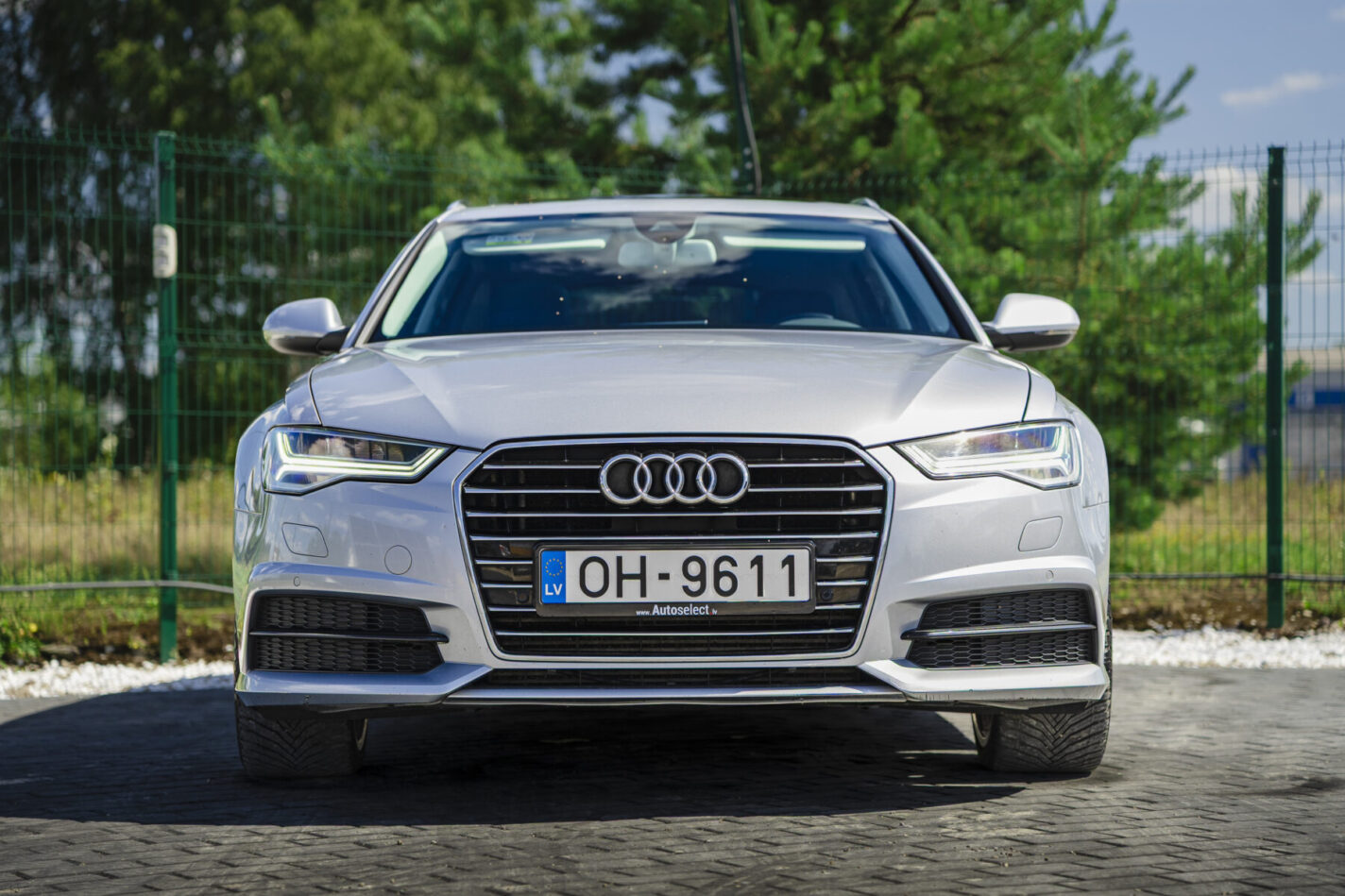 AUDI A6 AVANT QUATTRO
