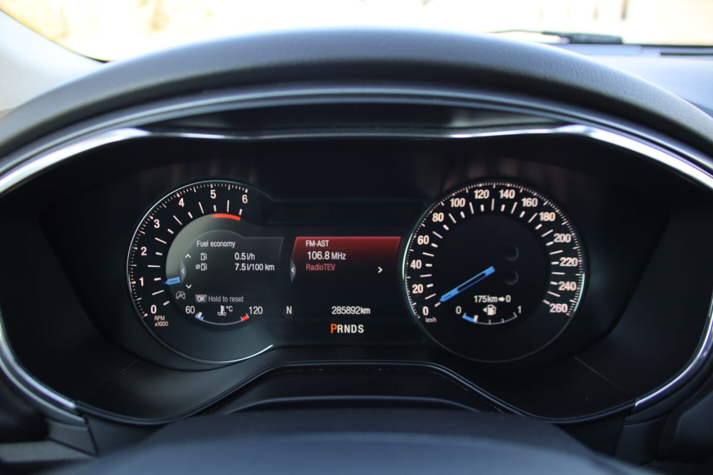 FORD MONDEO