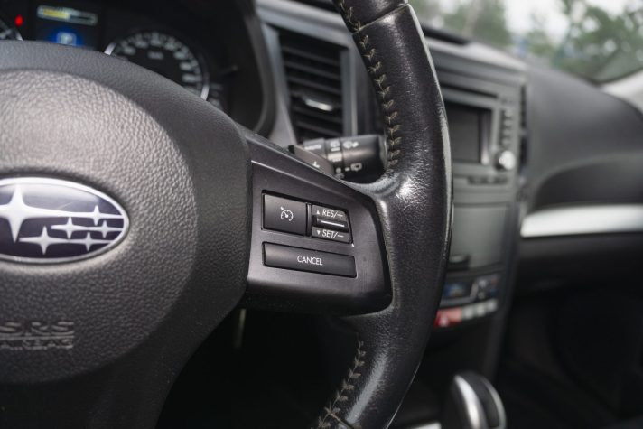 SUBARU LEGACY