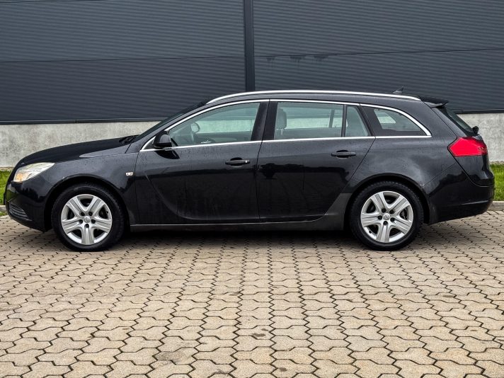 OPEL INSIGNIA SPORTS TOURER
