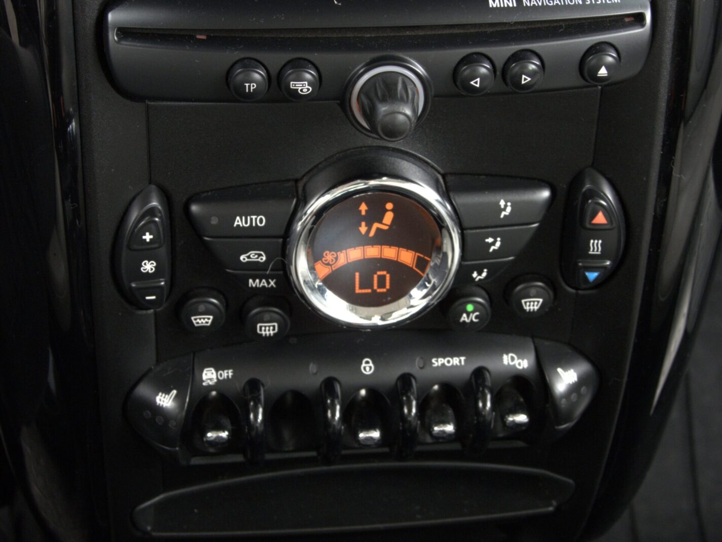 MINI COOPER ALL4