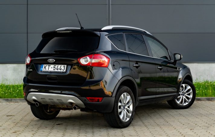 FORD KUGA