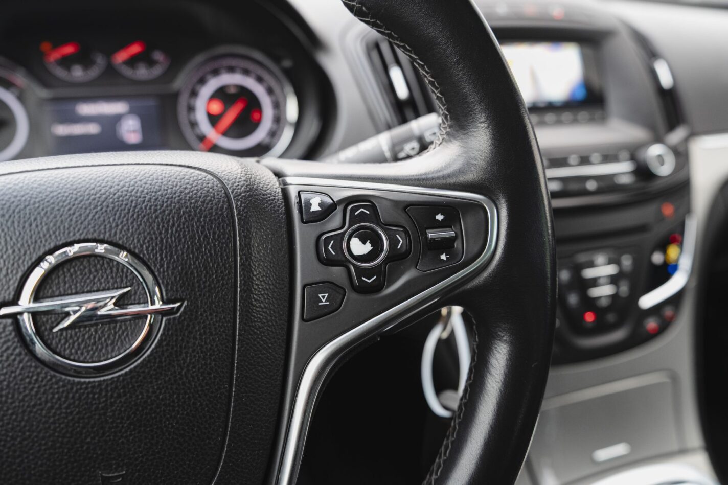 OPEL INSIGNIA SPORTS TOURER