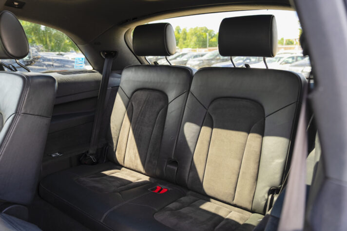 AUDI Q7 S-LINE