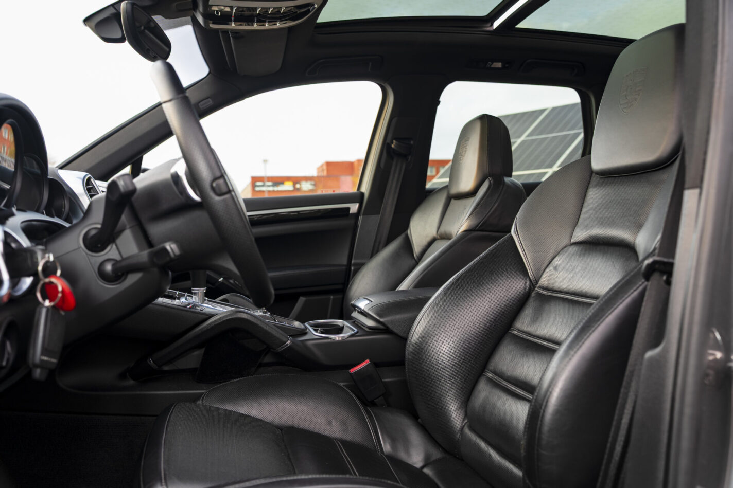 PORSCHE CAYENNE
