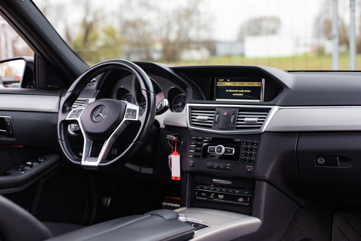 MERCEDES BENZ E350