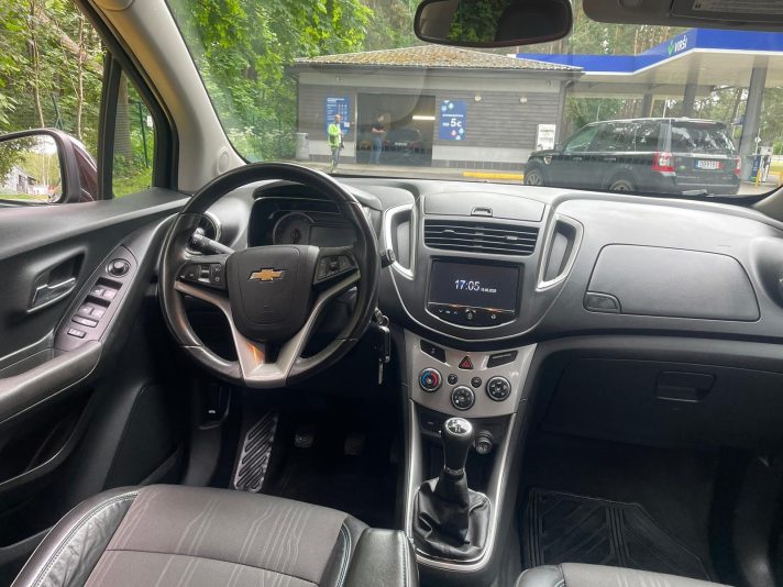 CHEVROLET TRAX