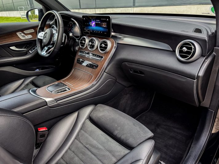 MERCEDES BENZ GLC 300 DE 4MATIC