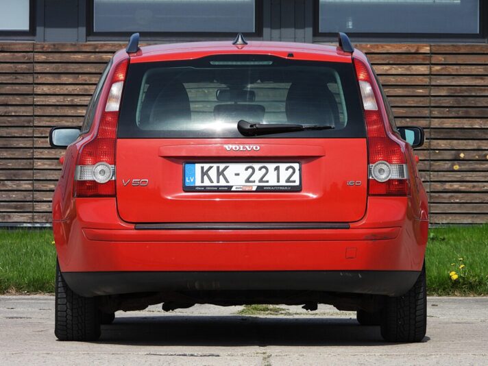 VOLVO V50