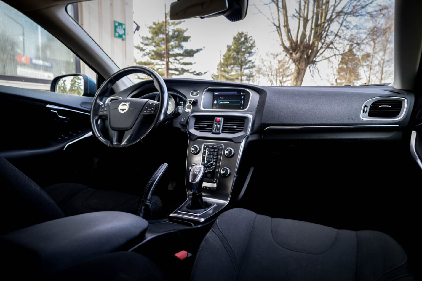VOLVO V40