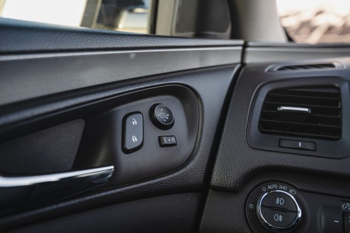 OPEL INSIGNIA SPORTS TOURER SW