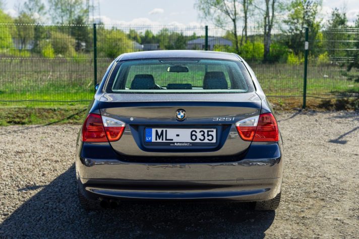 BMW 325