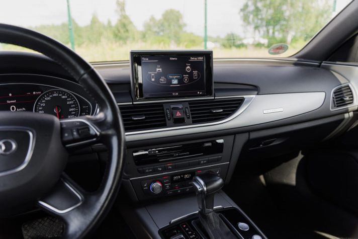 AUDI A6 LIMOUSINE QUATTRO