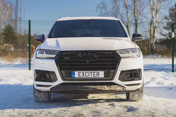 AUDI Q7 S-LINE