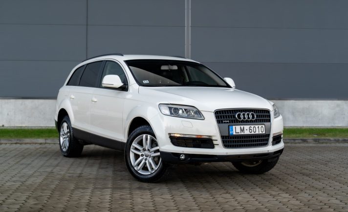 AUDI Q7