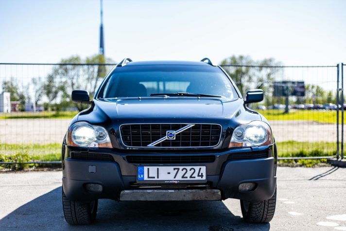 VOLVO XC90