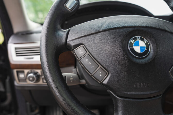 BMW 730
