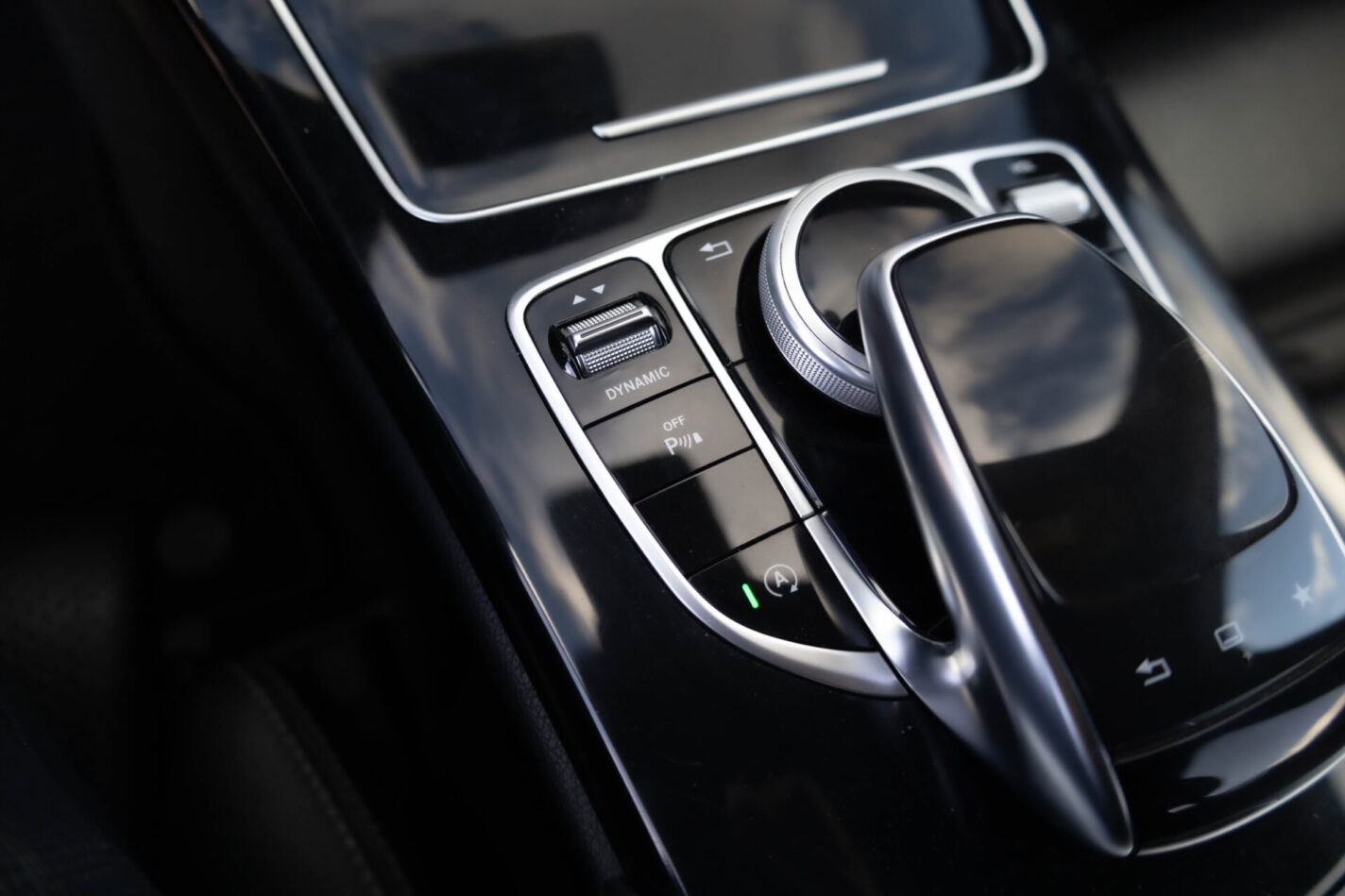 MERCEDES BENZ C 220 D 4MATIC