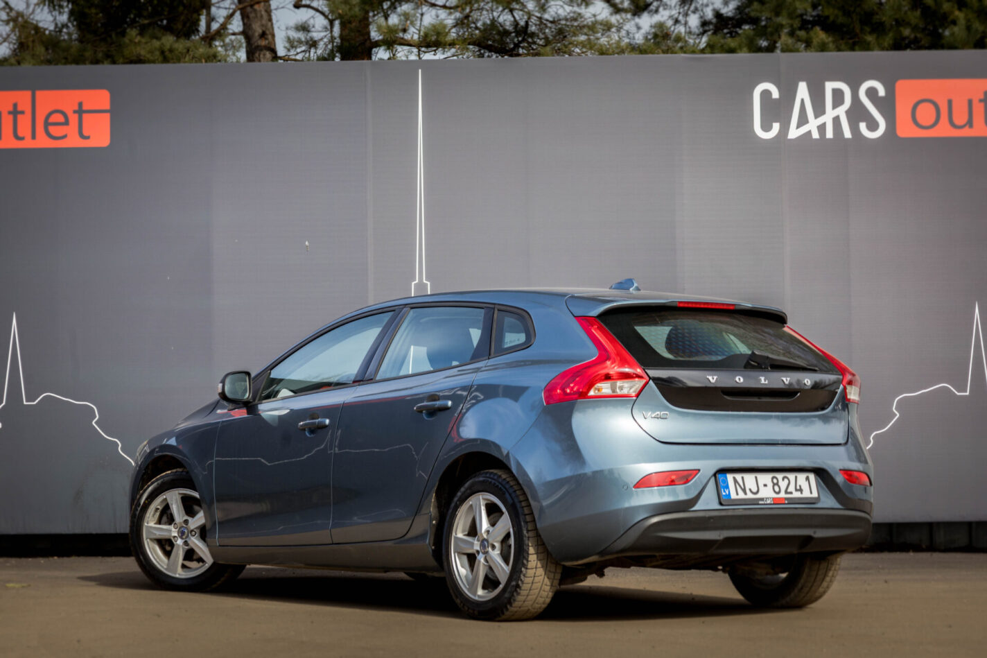 VOLVO V40