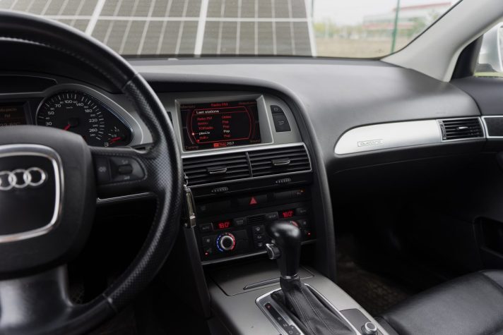 AUDI A6 QUATTRO