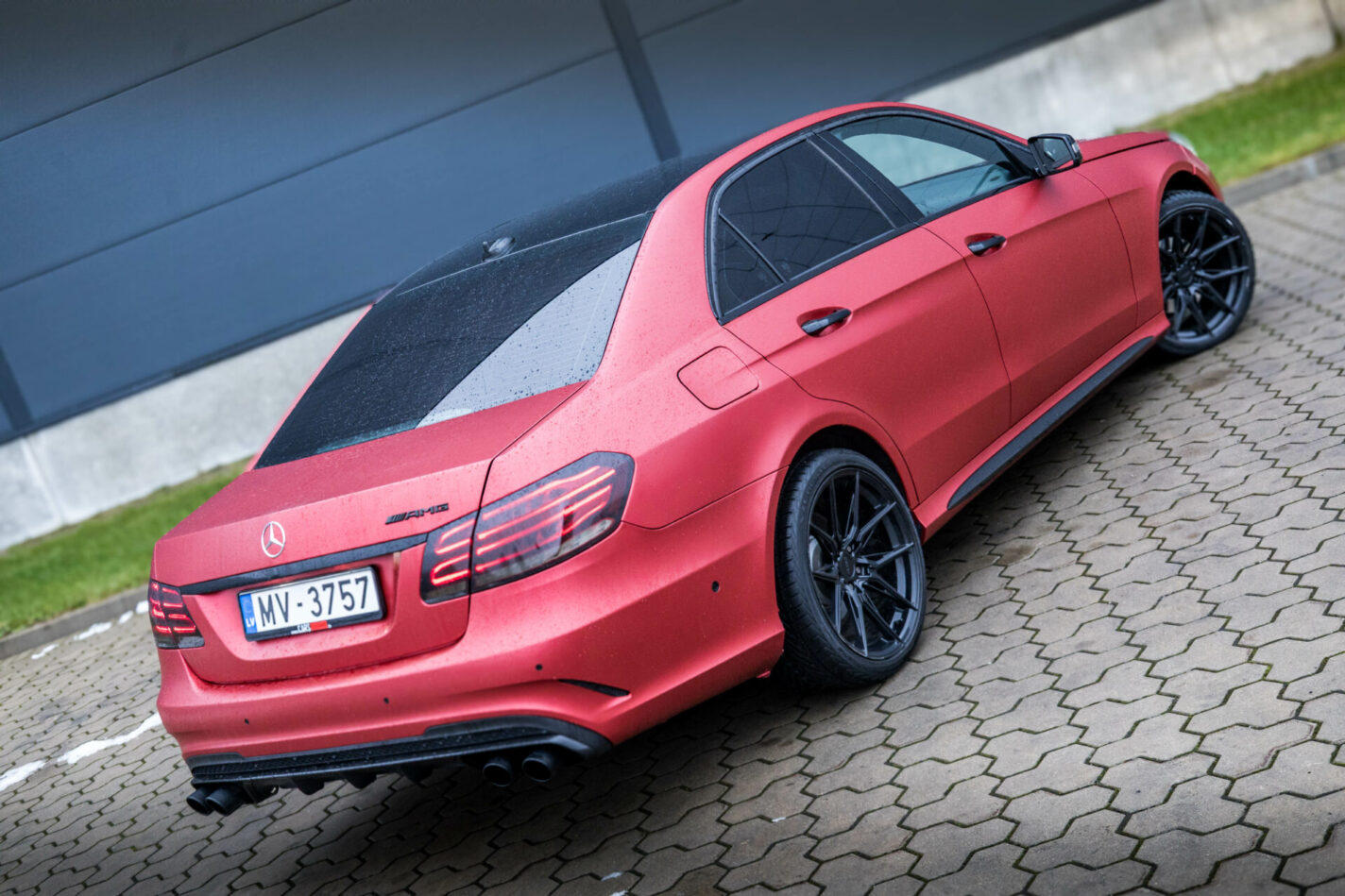 MERCEDES BENZ E200 CDI