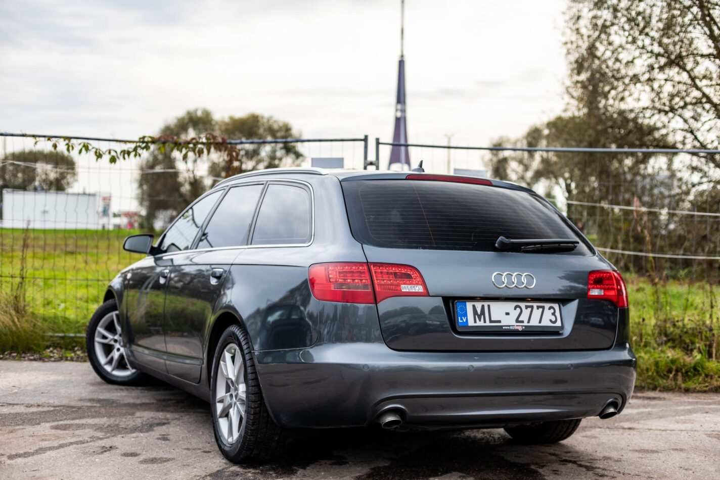 AUDI A6 AVANT