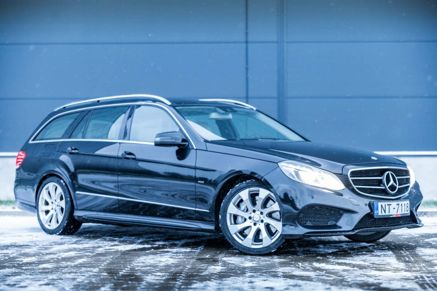 MERCEDES BENZ E350