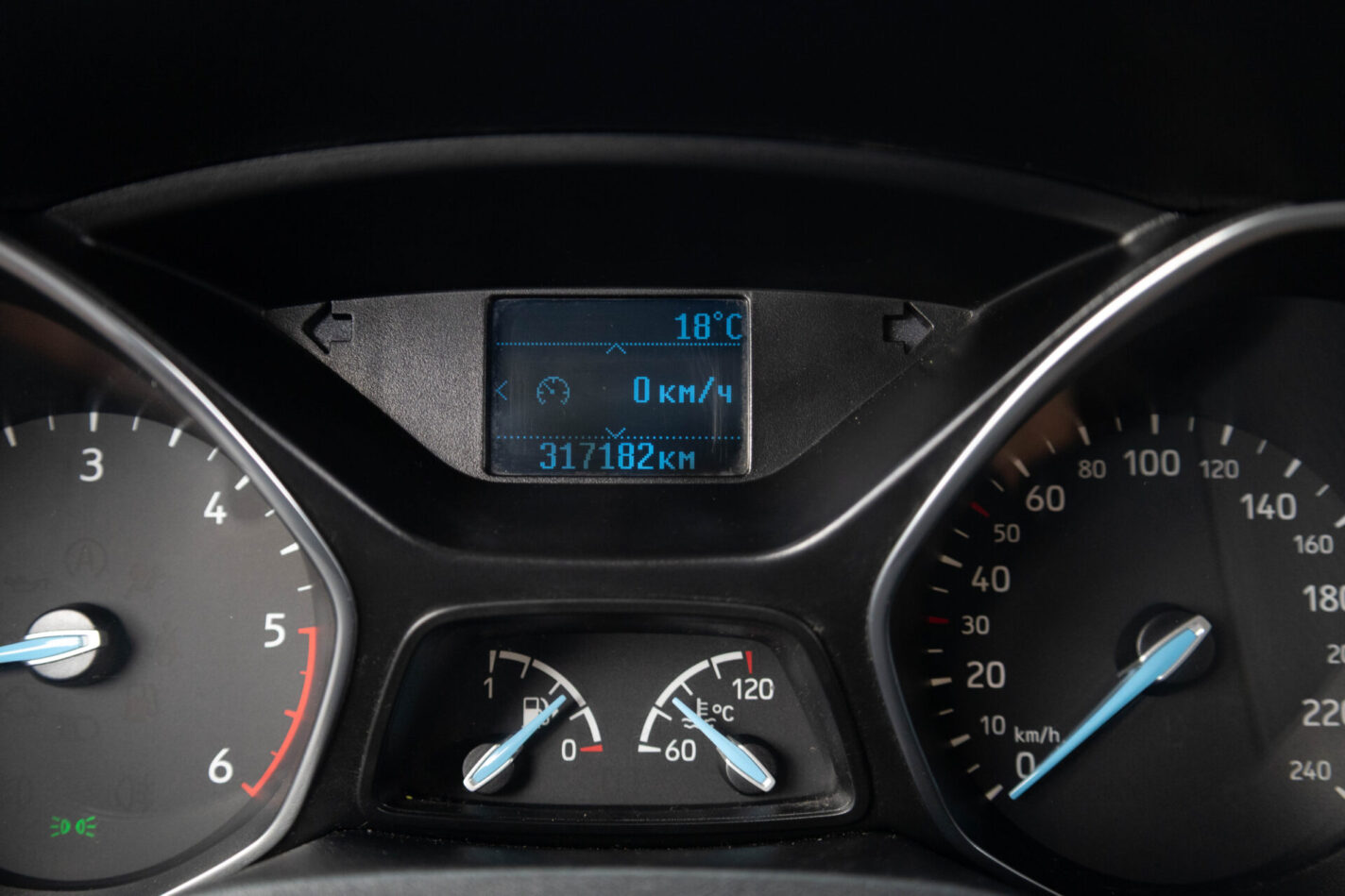FORD FOCUS