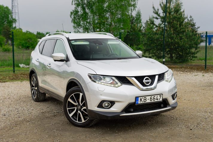 NISSAN X-TRAIL