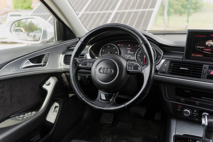 AUDI A6 AVANT QUATTRO S-LINE