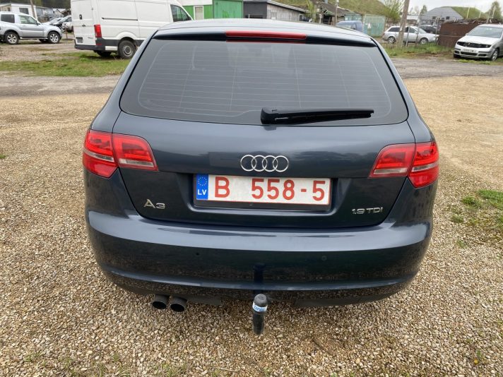 AUDI A4 1.9