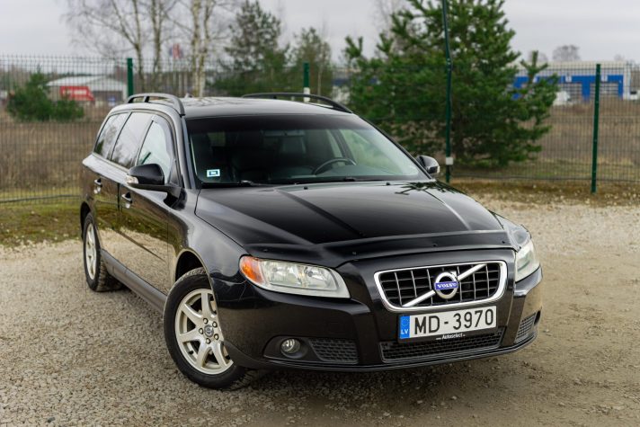 VOLVO V70