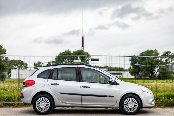 RENAULT CLIO