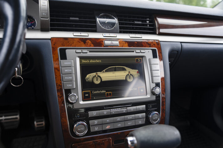 VW PHAETON