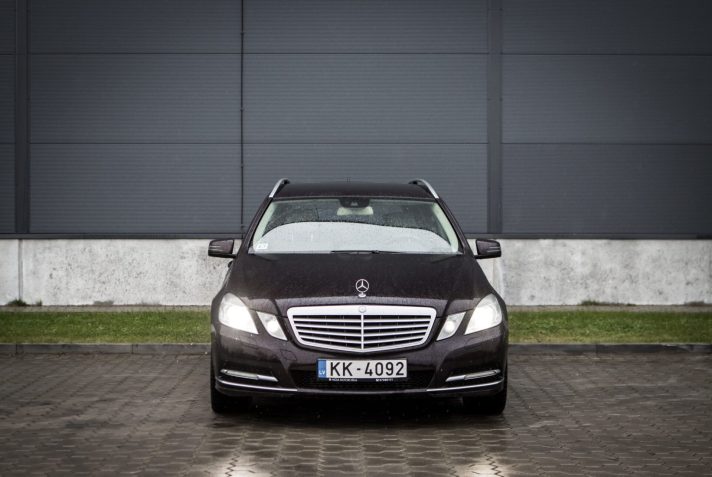 Mercedes Benz E350