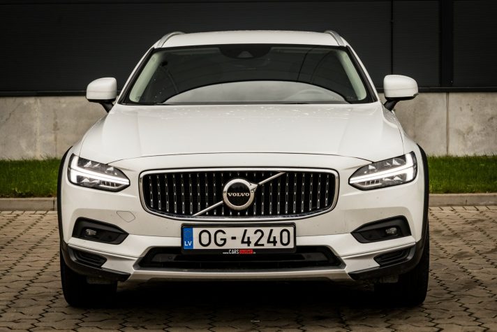 VOLVO V90 CROSS COUNTRY