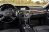 MERCEDES BENZ E 220
