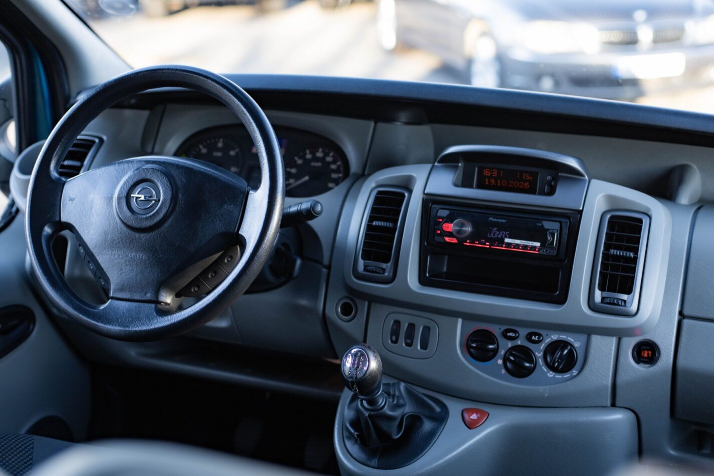 OPEL VIVARO