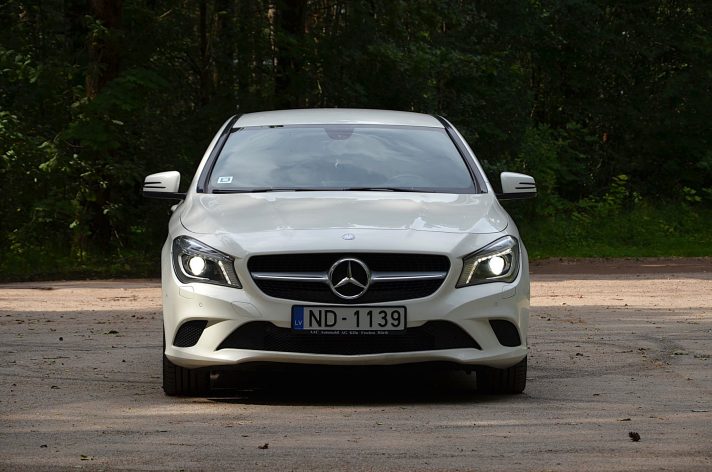 Mercedes-Benz Cla220 Sedans 2.2Cdi (125kw- 170z/s) Dīzelis ar automatisko ātrumkārbu.