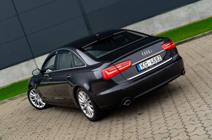 AUDI A6 LIMOUSINE