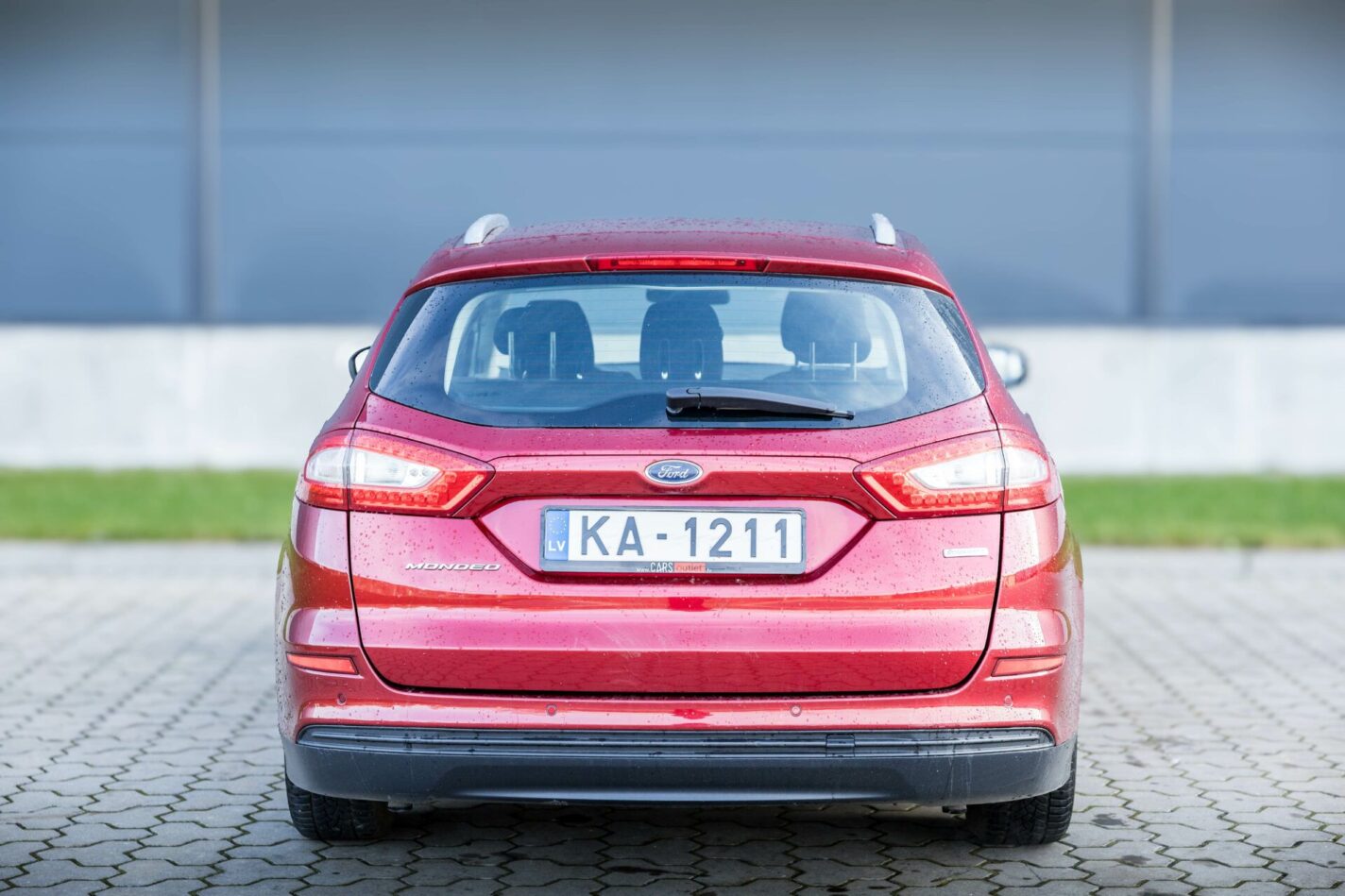 FORD MONDEO